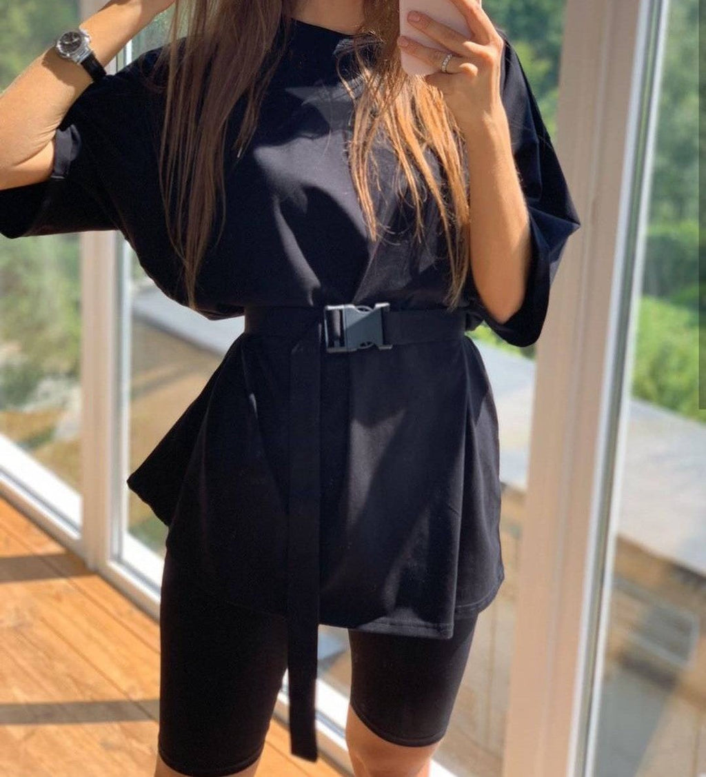 Damen sportliches Zweiteiliges Set mit T-Shirt und Shorts GR