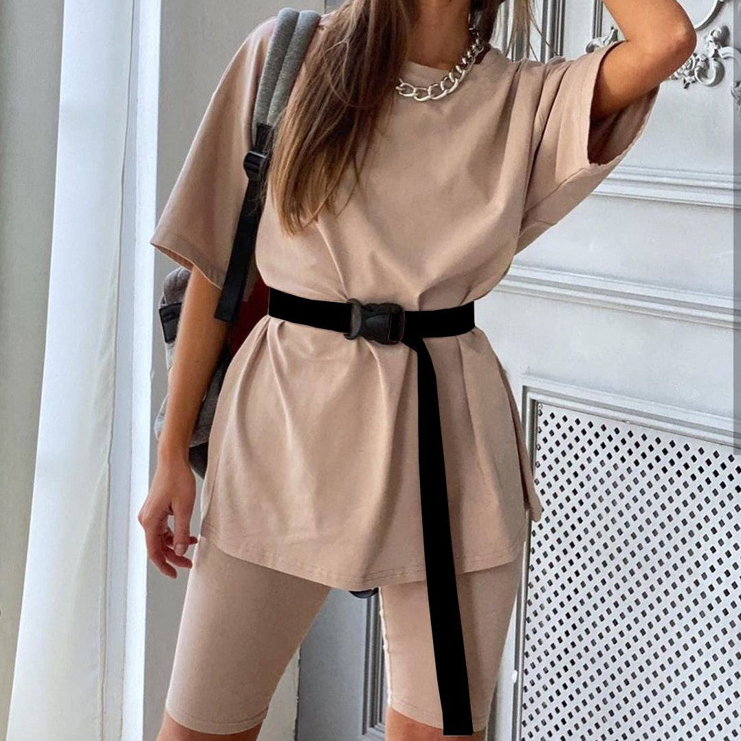 Damen sportliches Zweiteiliges Set mit T-Shirt und Shorts GR