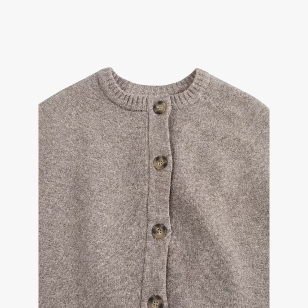 GR | Strick Cape Mit Knöpfen Und Gestuftem Saum