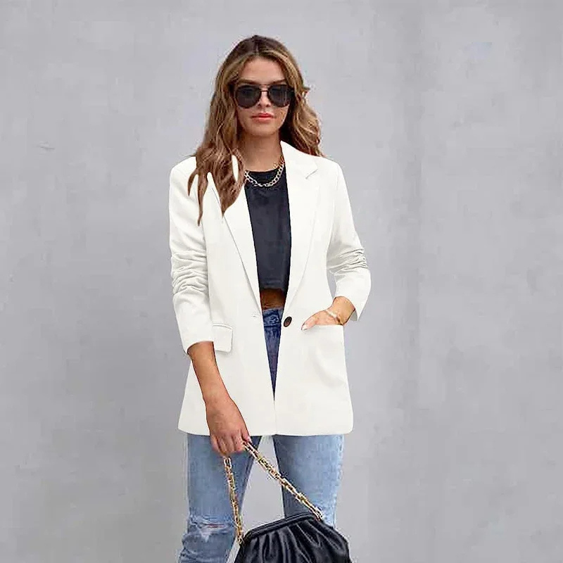 GR | Long women's blazer with flap pockets and tailored cut
