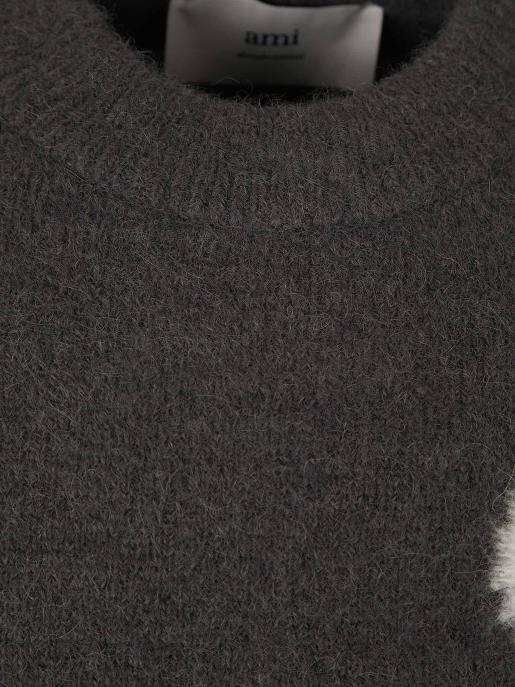 GR | Fashionable heart sweater
