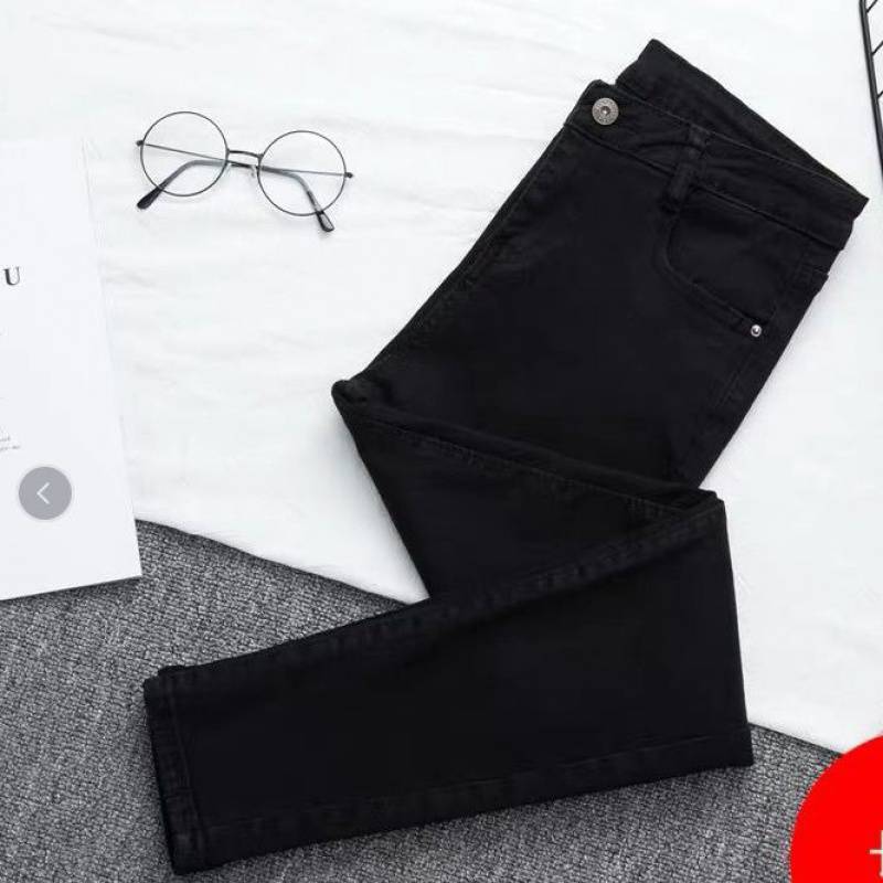 GR - High-waisted denim trousers in a large size