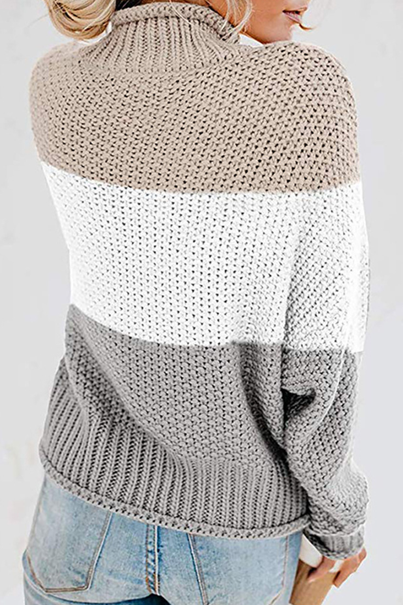 Relaxed and timeless sweater