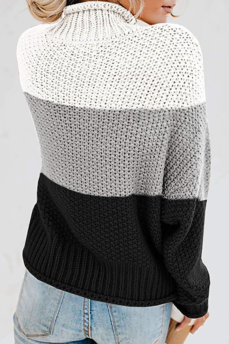 Relaxed and timeless sweater