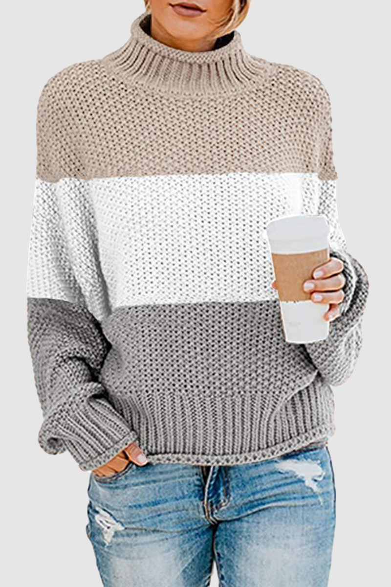 Relaxed and timeless sweater