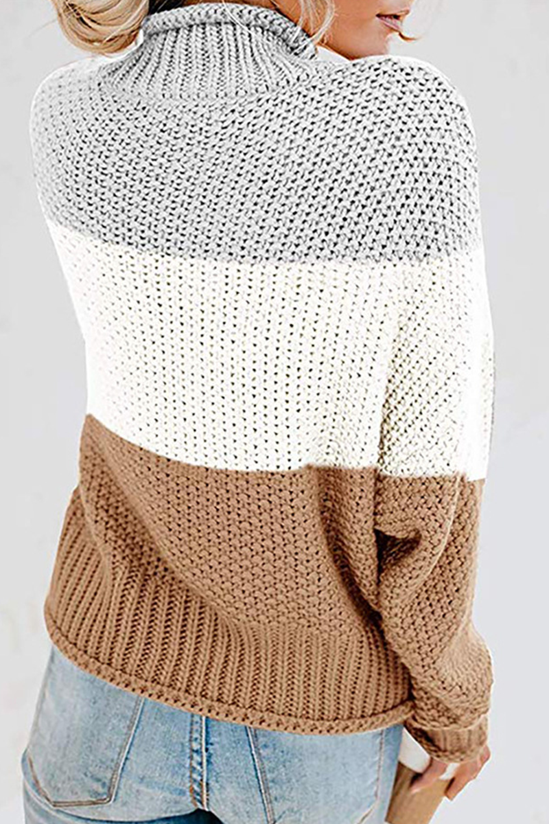 Relaxed and timeless sweater