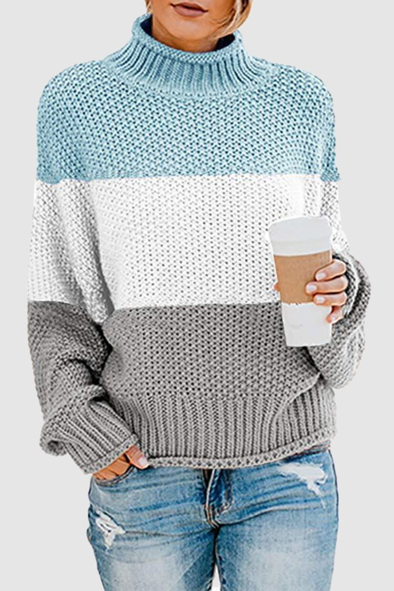Relaxed and timeless sweater