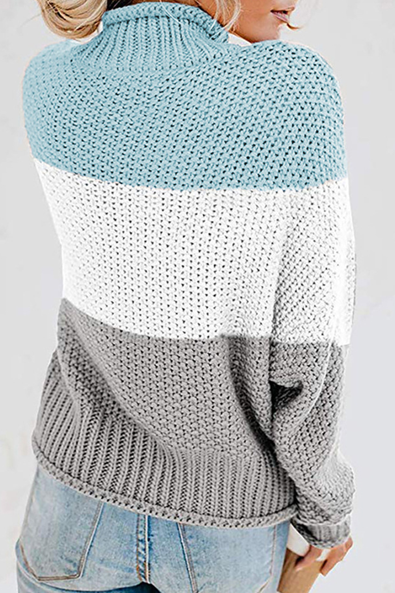 Relaxed and timeless sweater