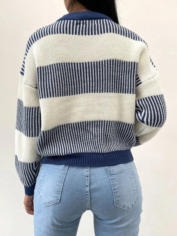 GR | Lässiger Blauer Gestreifter Pullover Für Frauen