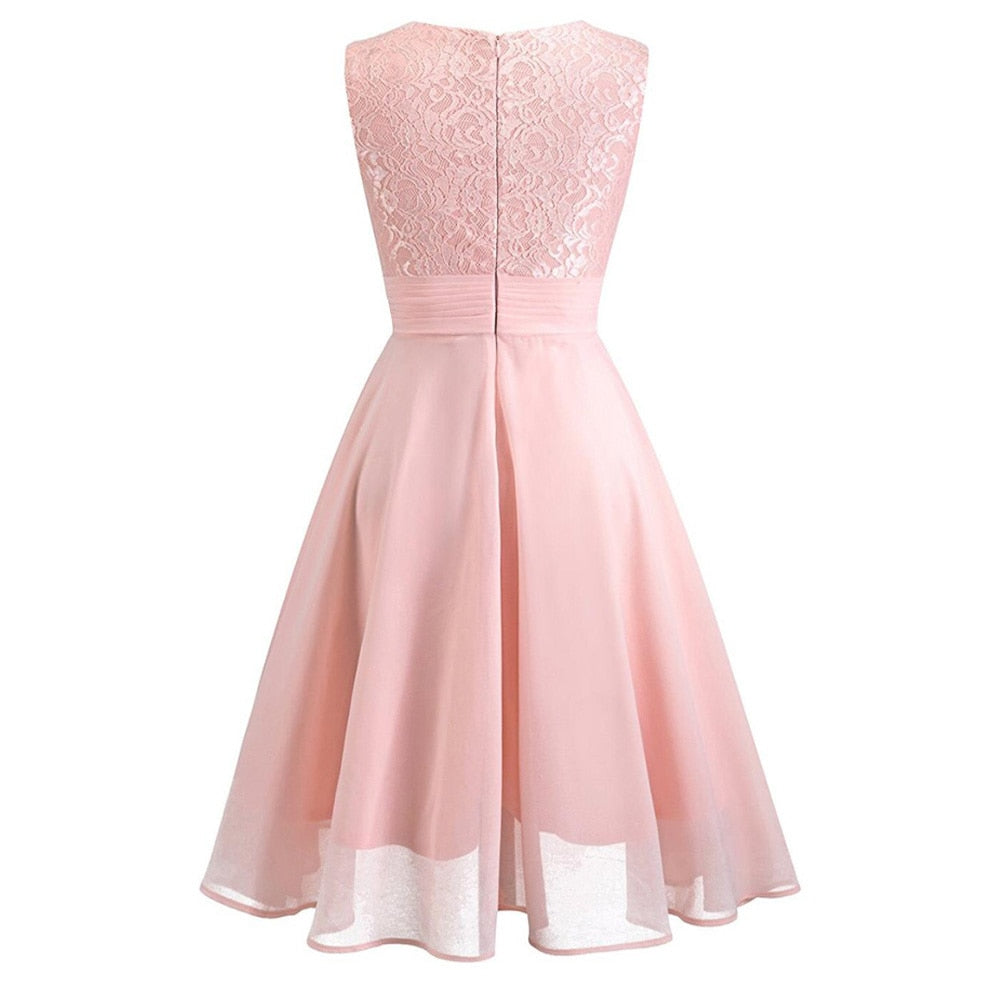 GR | Elegant dress with short sleeves, sequins and ruffles