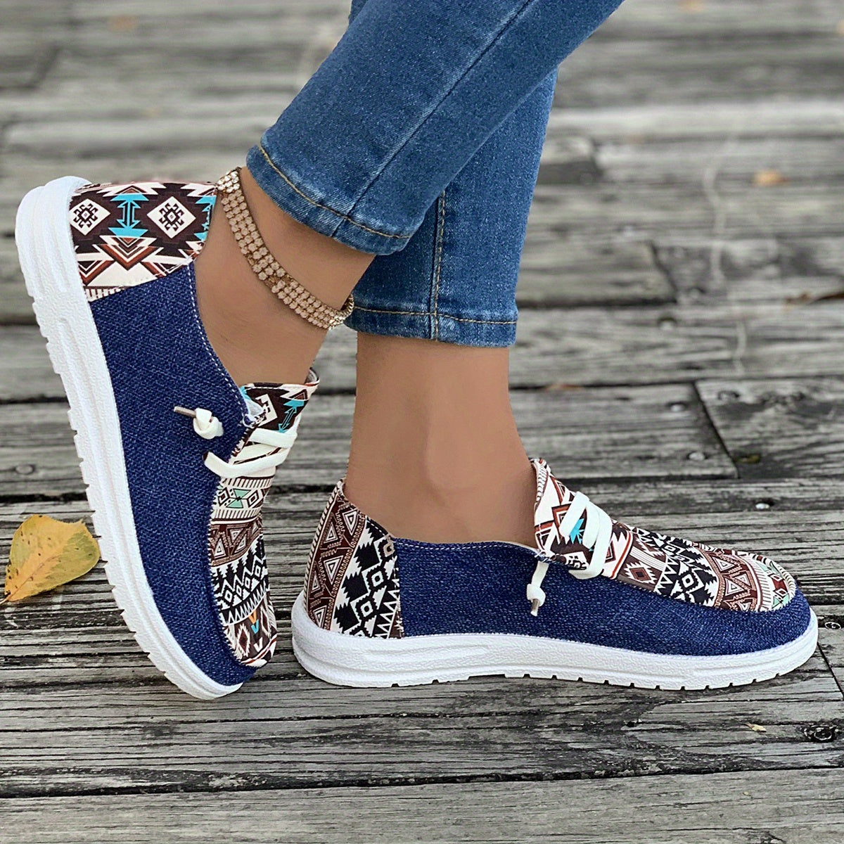 GR | Canvas shoes with print