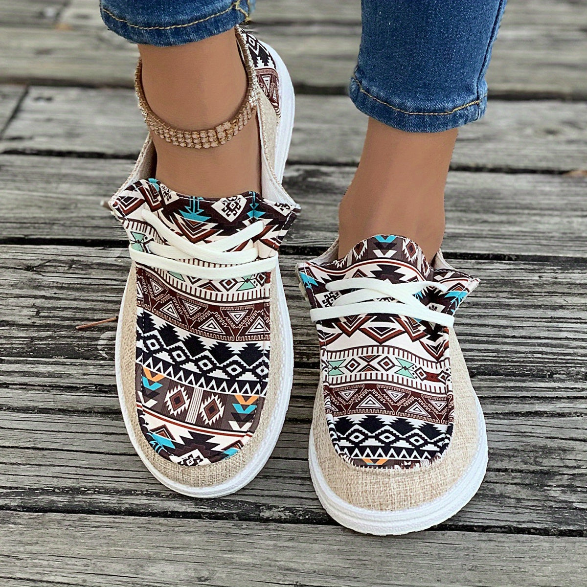 GR | Canvas shoes with print