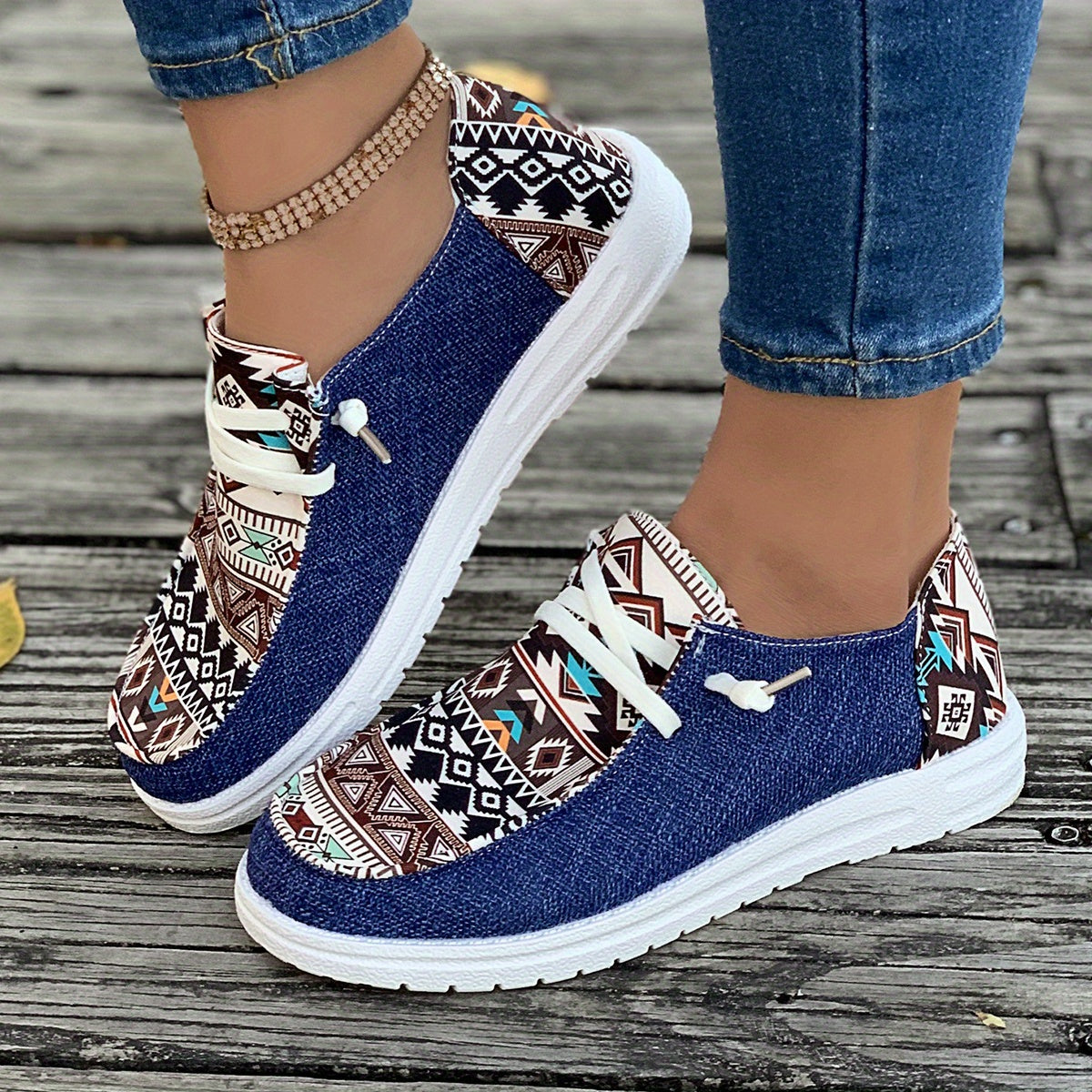 GR | Canvas shoes with print