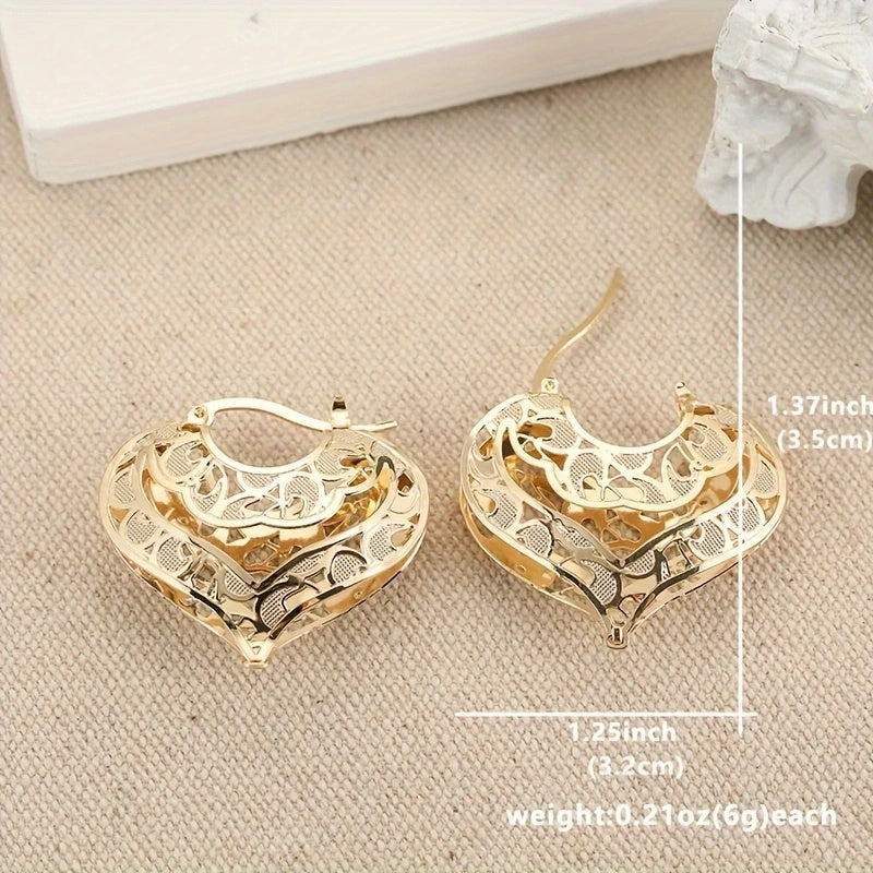 GR | 14kt Gold Romantic Heart Shaped Hoop Earrings