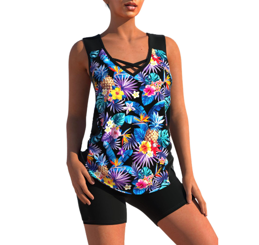 GR Tankini Set | Summery tankini set with geometric V-neck
