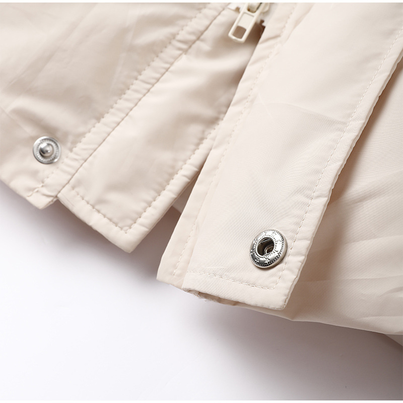 GR | Pleated coat with hood - Stylish winter clothing