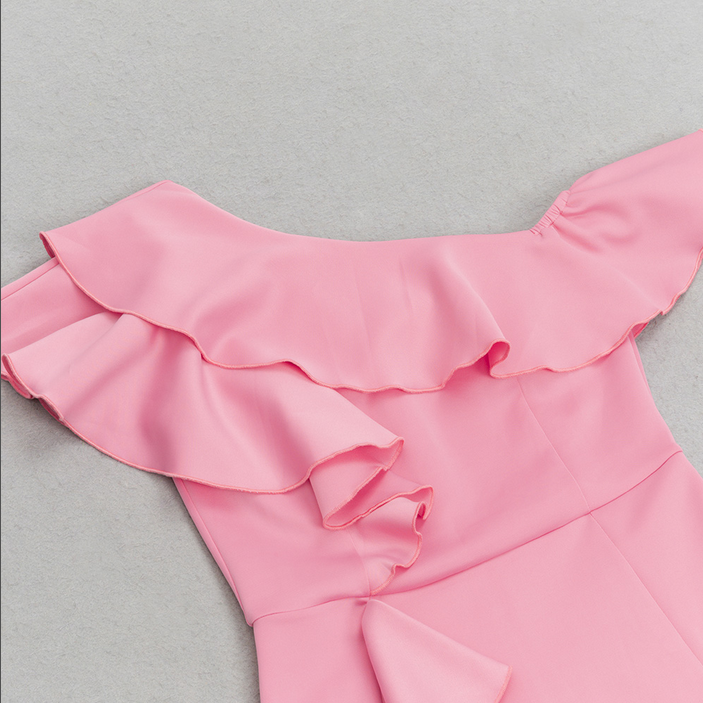 Asymmetrical, figure-hugging midi dress with a ruffled collar | Pink
