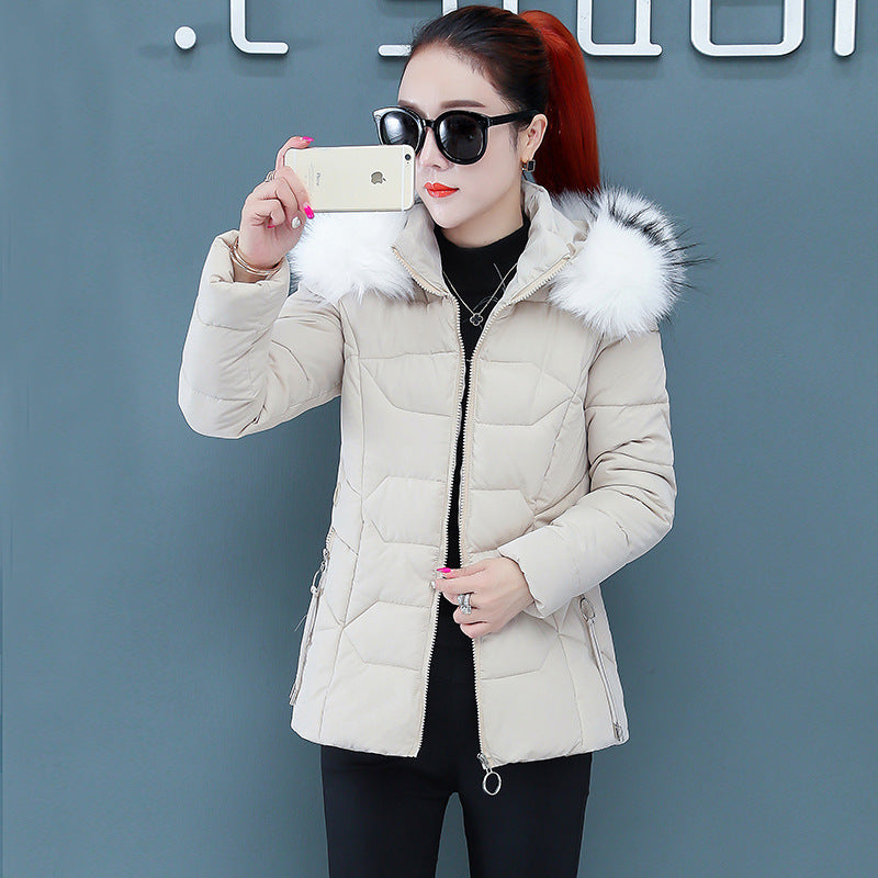 GR | Stylish women's winter jacket with fur collar