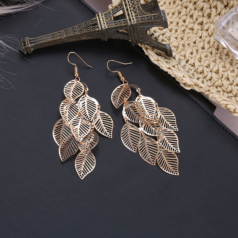 GR | Delicate layered earrings with leaves