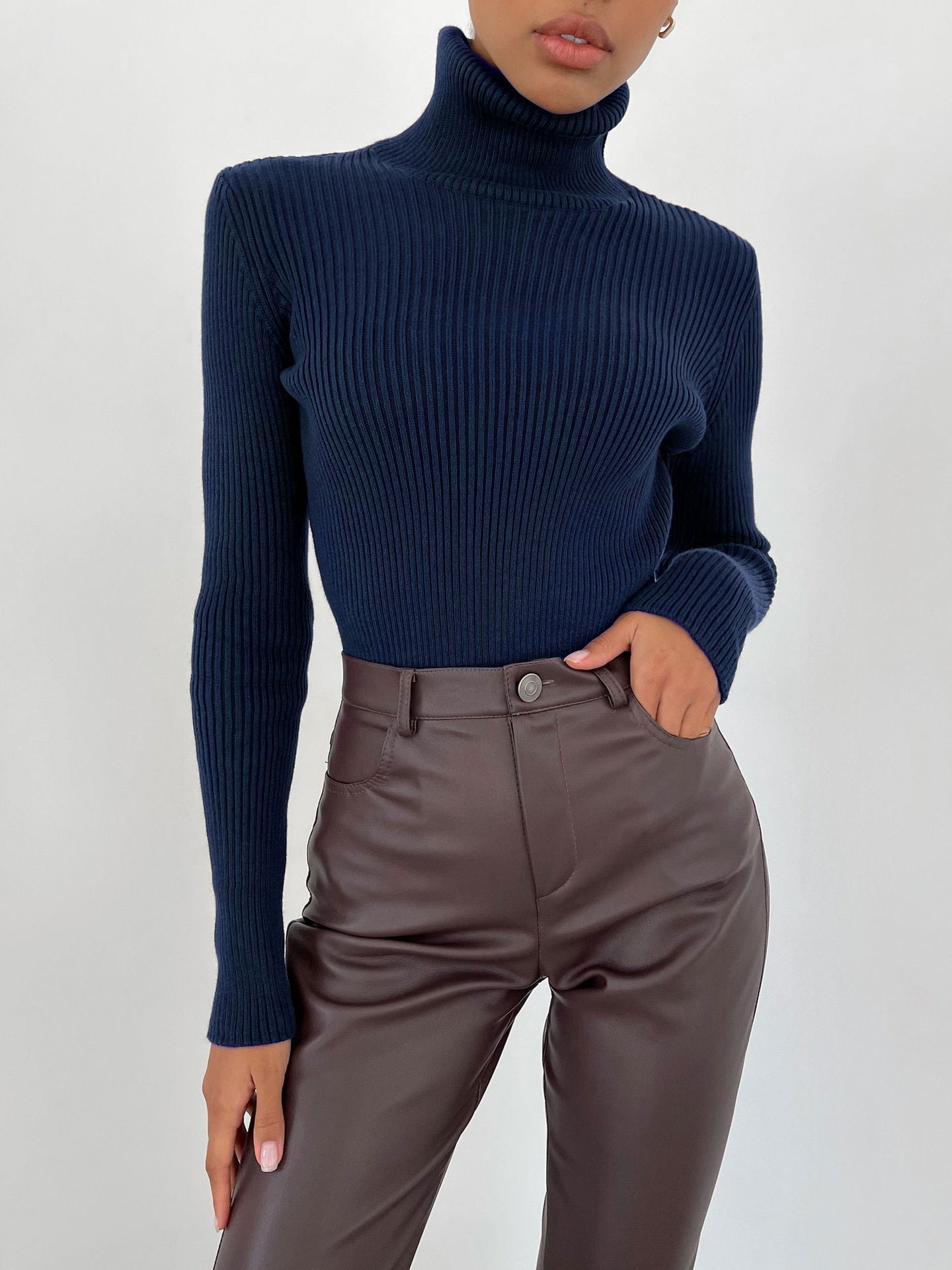 GR | Sophisticated winter roll-neck sweater