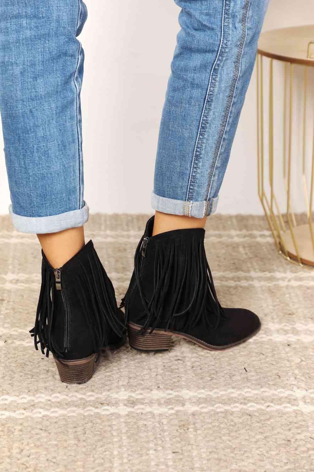 GR | Legend women's fringe cowboy western ankle boots