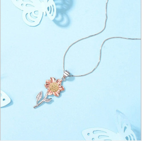 GR | Gold Necklace Made of Sterling Silver with Sunflower