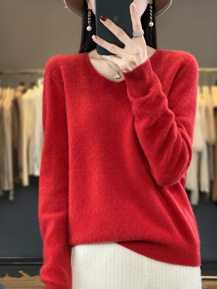 GR | Women's Cashmere Pullover, Elegant V-neck, Soft & Comfortable