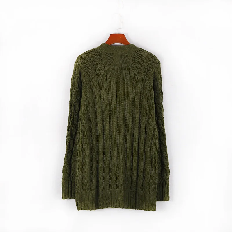 GR | Women's wool cardigan with cable knit pattern and wooden buttons, loose fit