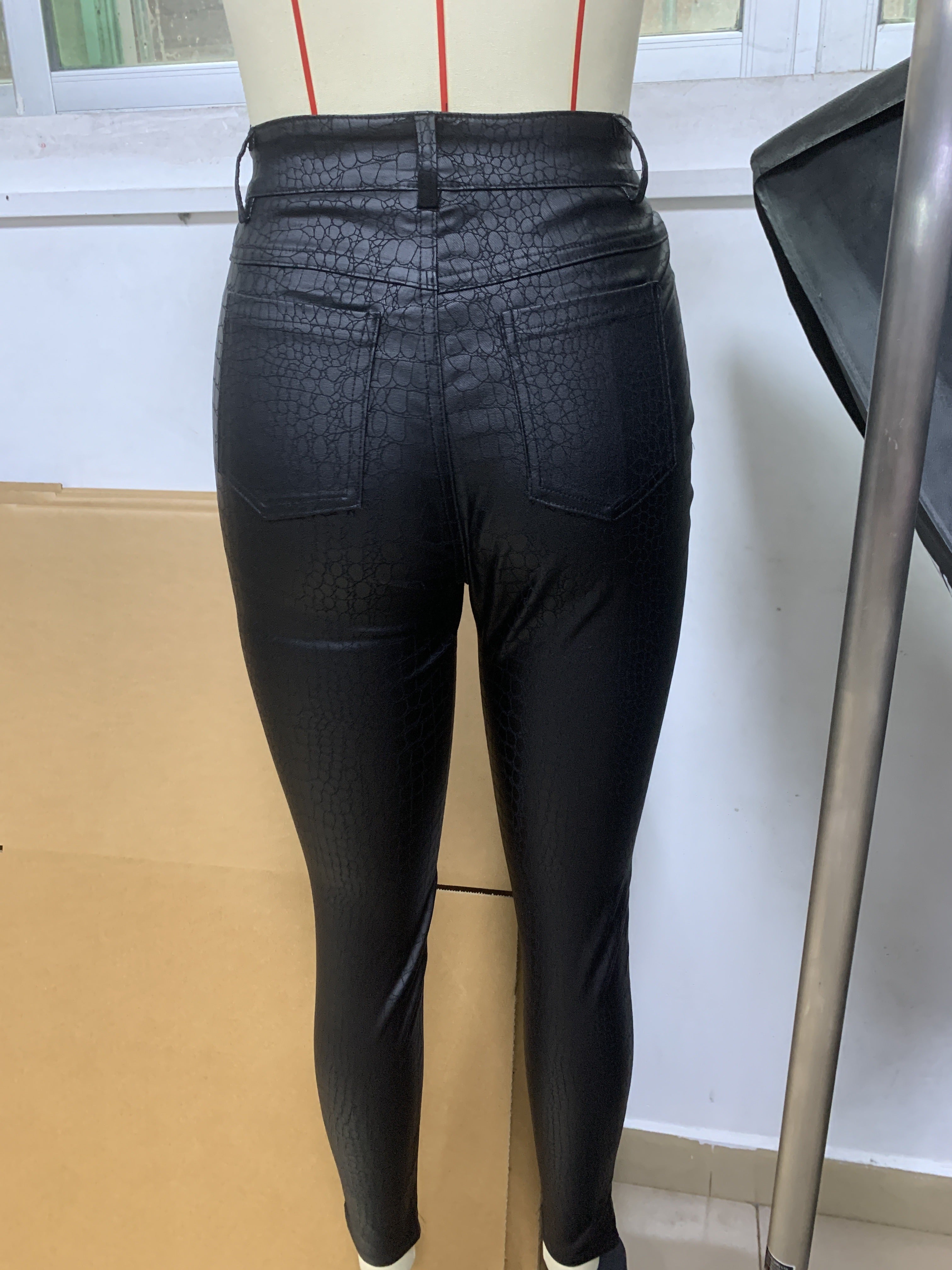 GR | Coated High-Waisted Skinny Jeans