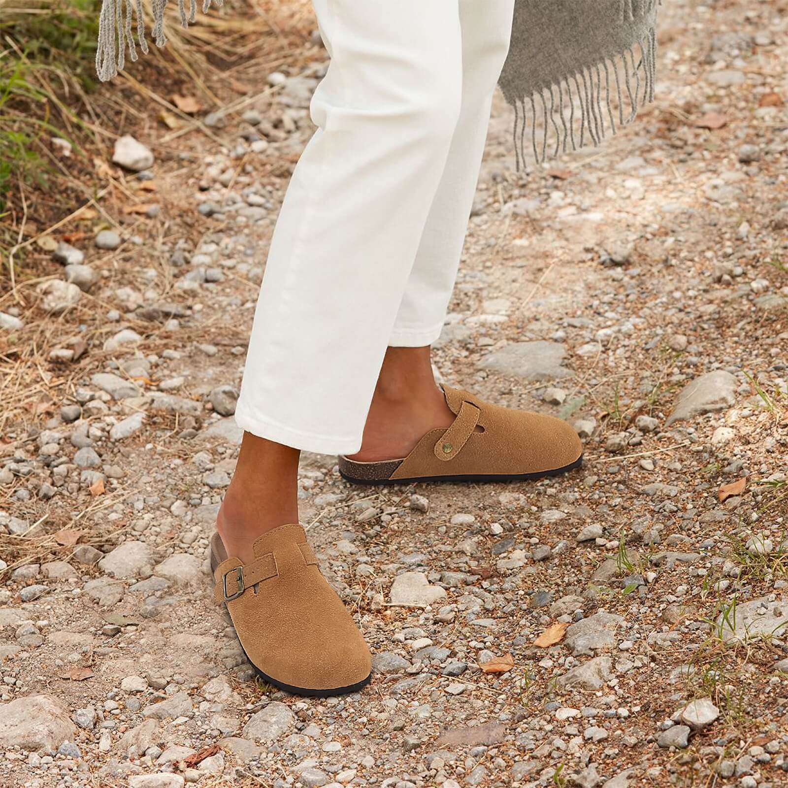 GR | Modern and stylish suede slippers for women