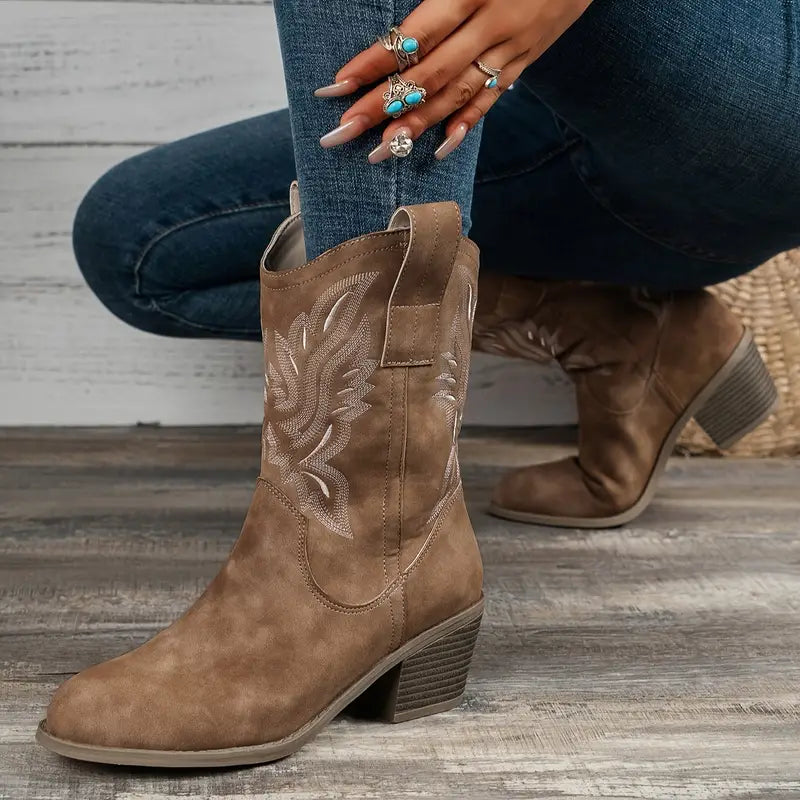 GR | Stylish leather cowboy boots for women