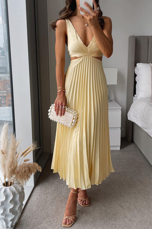 GR | V-neck Cut-Out Waist Sleeveless Pleated Maxi Dress
