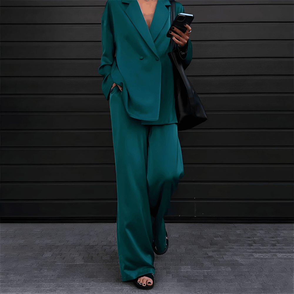 GR | Plus size, two-piece business suit