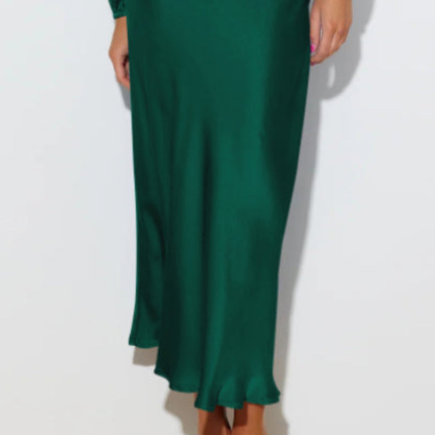 GR | Dress with long sleeves and an elegant neck detail