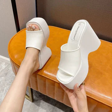 GR | Wedge Sandals