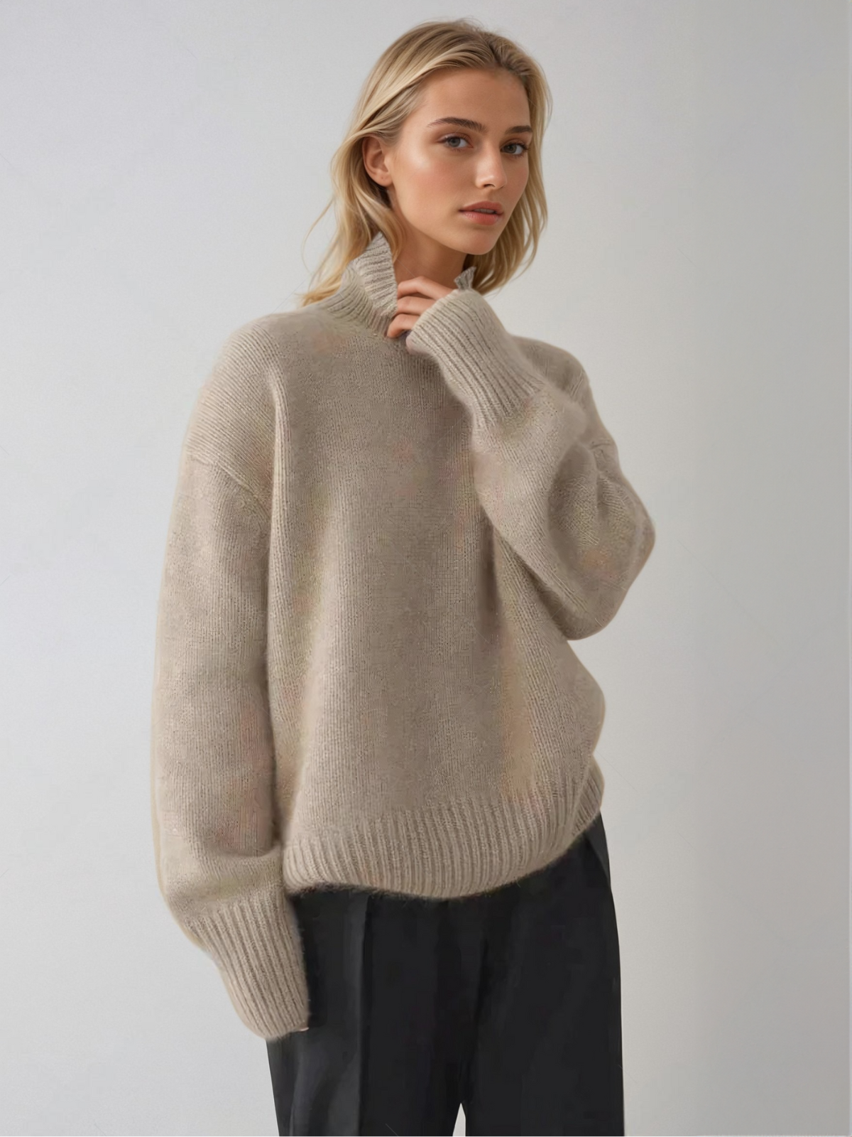 GR | Turtleneck sweater