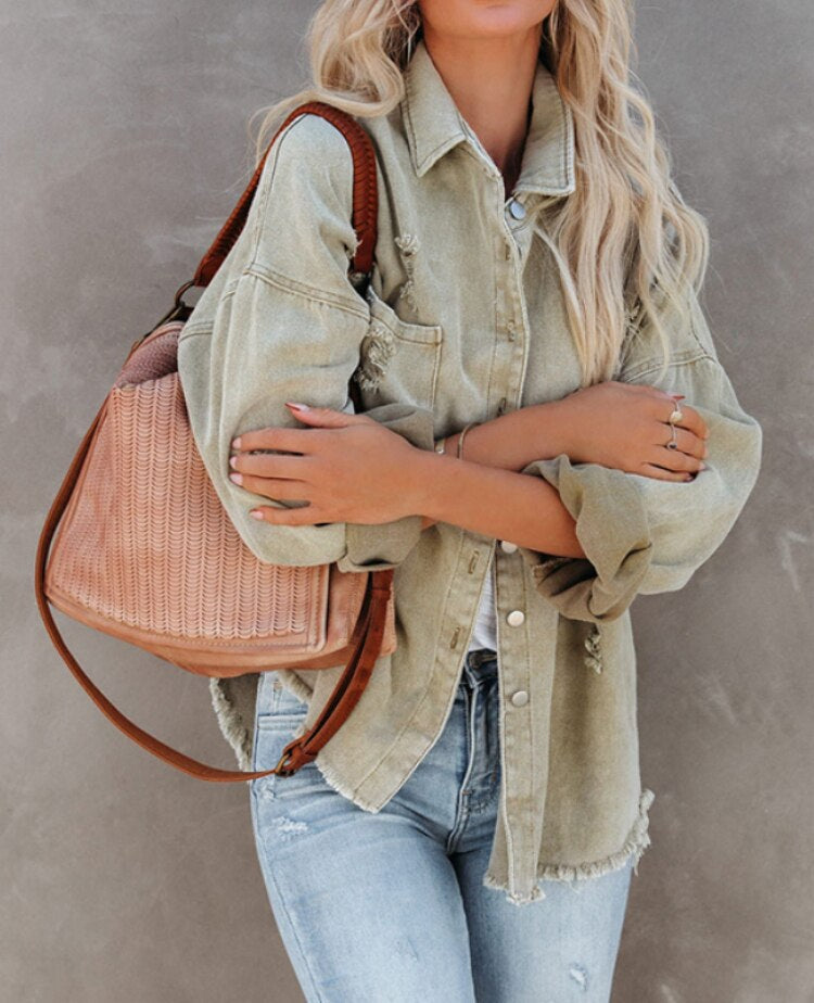 GR | Trendy denim jacket for women - stylish and versatile