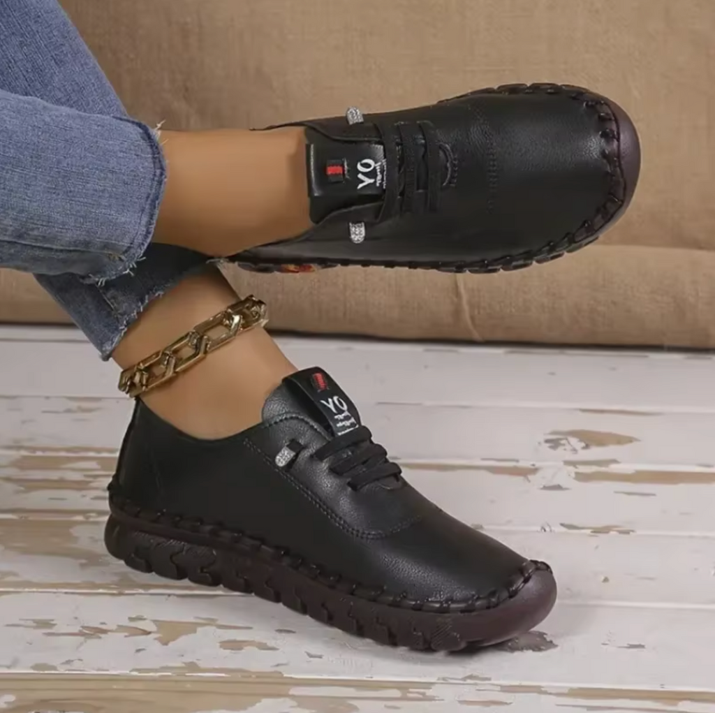 GR | Sneakers with soft soles