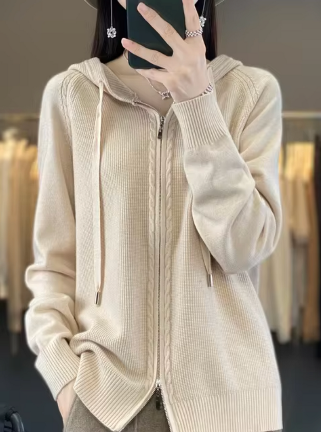 – Knitted cardigan with hood