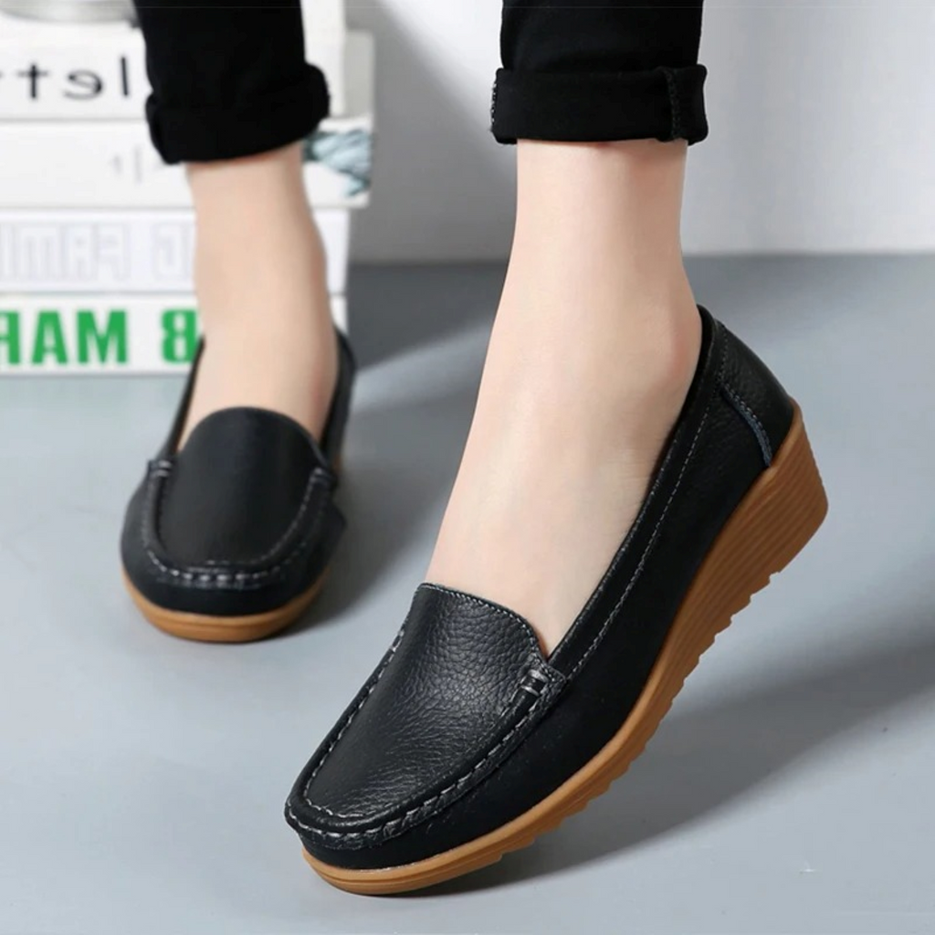GR – Women's moccasin slip-on style loafers