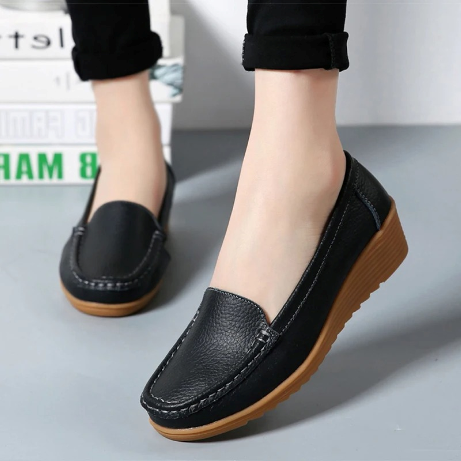 GR – Women's moccasin slip-on style loafers