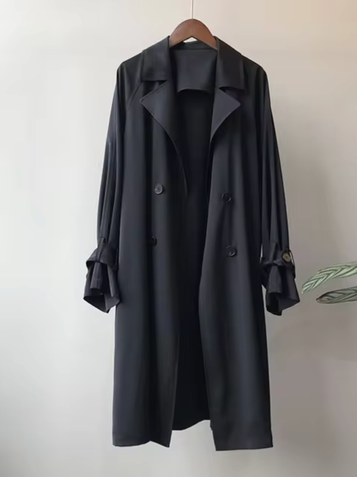 GR | Long trench coat with lapel collar, buttons and long sleeves