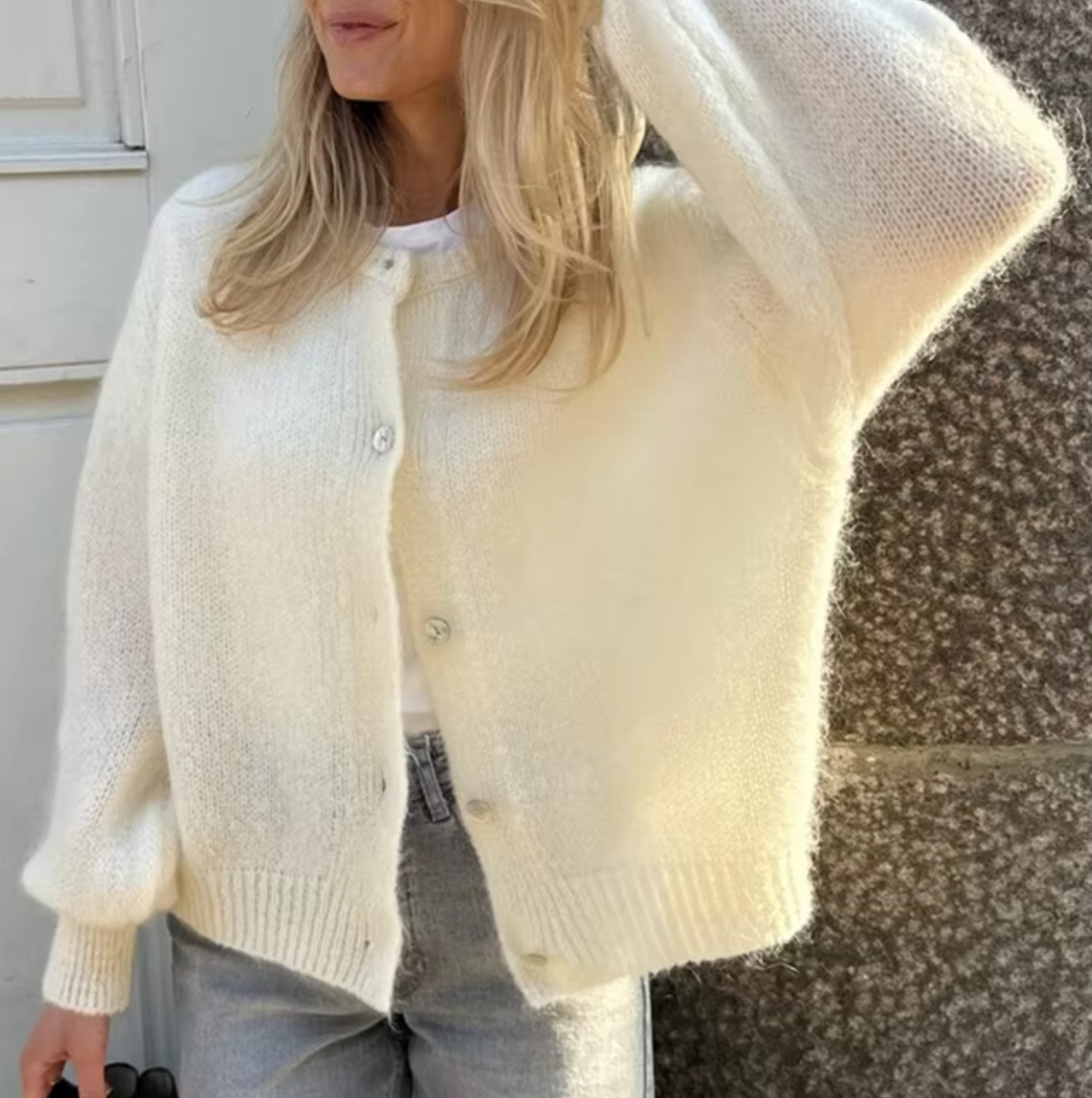 GR – Gebreid vest with knoopsluiting