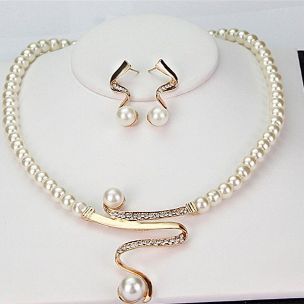 GR | Natural Pearl Necklace + Earring Set Gold