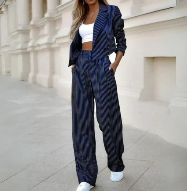 GR | Two-piece elegant set