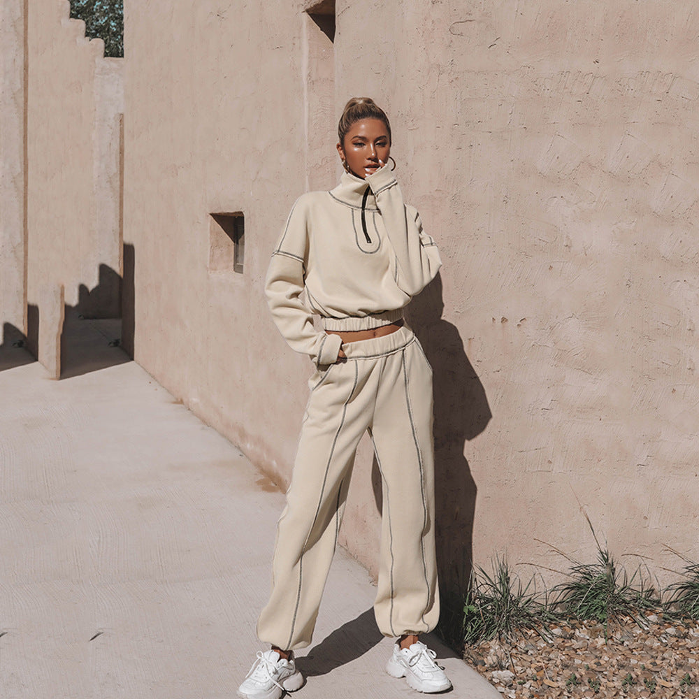 GR | Part sporty cropped sweatshirt with jogging bottoms - Women's pullover tracksuit with zipper and elastic waistband