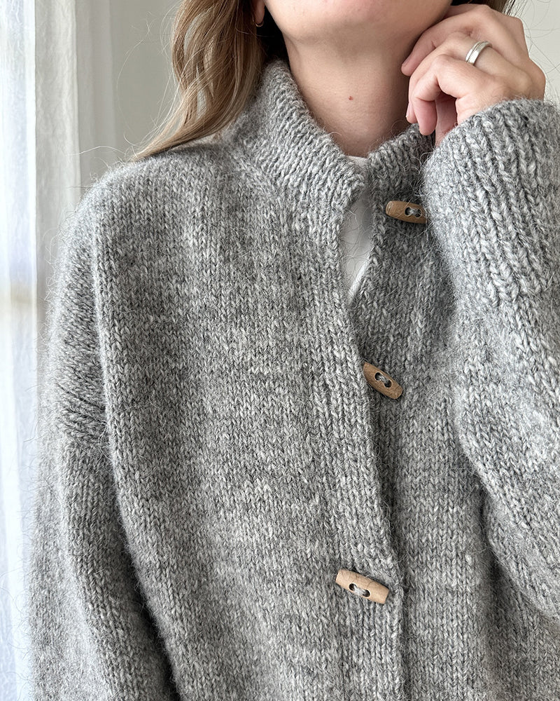 GR | Grey cardigan with buttons