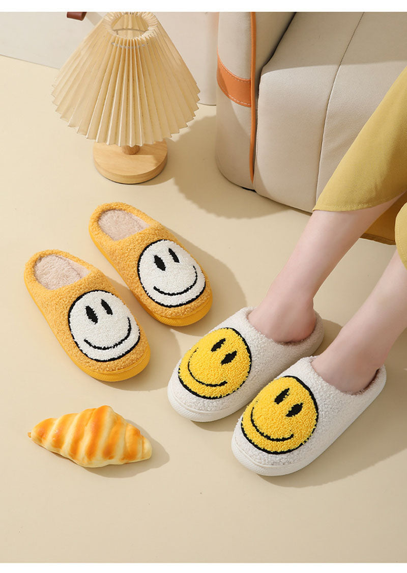 GR Large Smiley Pattern Fur Slippers