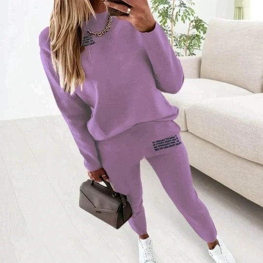 GR - The elegant, comfortable two-piece tracksuit