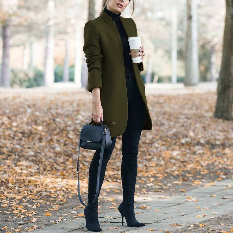 GR - Fashionable wool coat with a fixed neckline